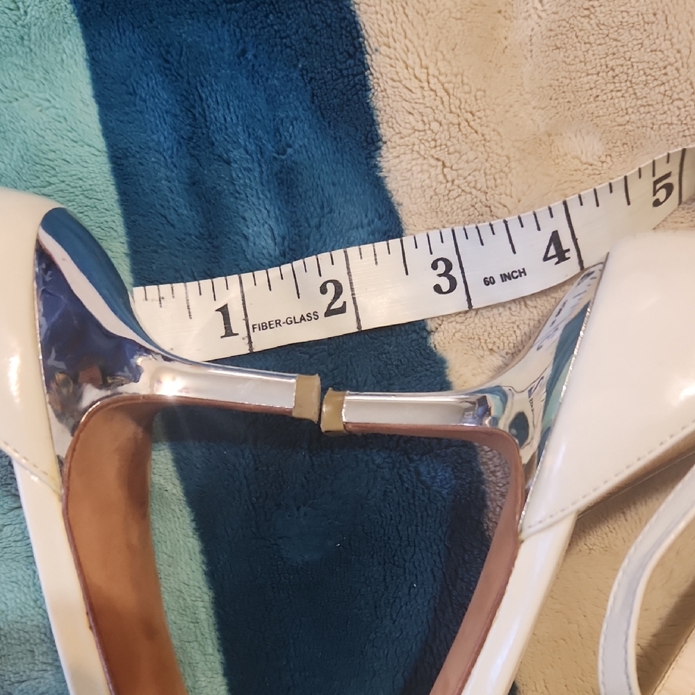 Coach Women's White Patent Sandals - Picture 5 of 6